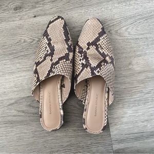 Banana Republic Snakeskin Leather Mule Flats